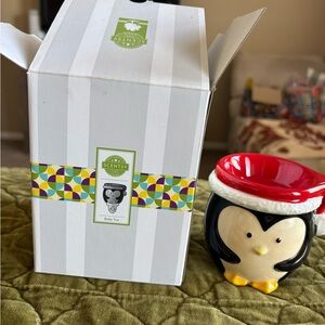 Scentsy Baby Tux Wax Warmer